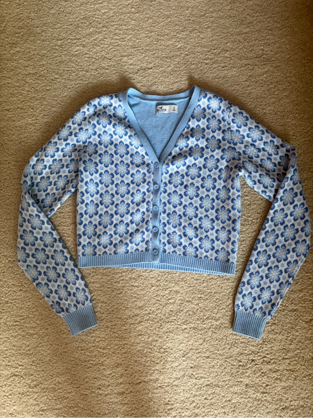 Hollister Light Blue Floral Cardigan - Picture 1 of 3